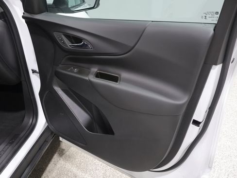 Used 2023 Chevrolet Equinox LT AWD/4WD image 27