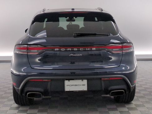 Certified 2023 Porsche Macan AWD/4WD image 11