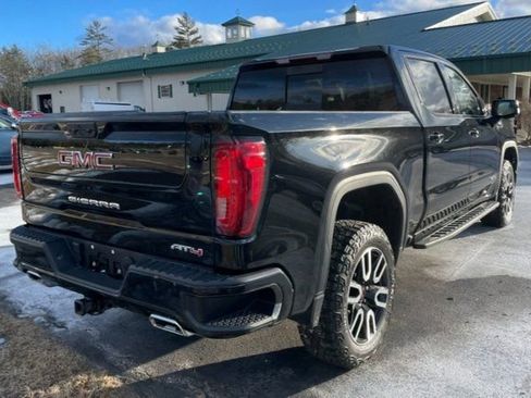 Certified 2023 GMC Sierra 1500 AT4 w/ AT4 Premium Package image 9