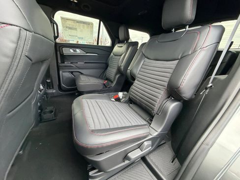 New 2026 Ford Explorer ST-Line w/ ST-Line Street Pack AWD/4WD image 14
