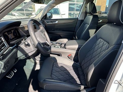 New 2026 Volkswagen Atlas SEL Premium R-Line AWD/4WD image 17