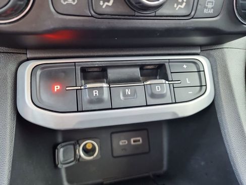 Used 2020 GMC Acadia SLE w/ Driver Convenience Package image 28