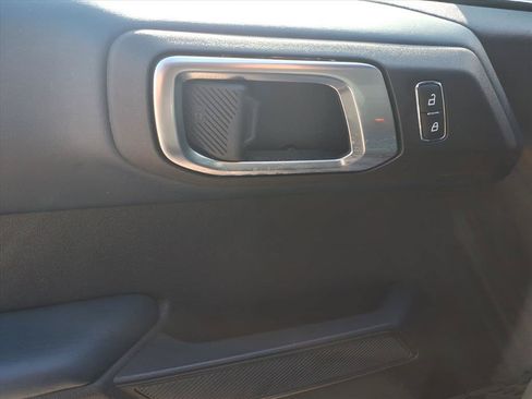 Certified 2023 Ford Bronco Heritage Edition AWD/4WD image 10
