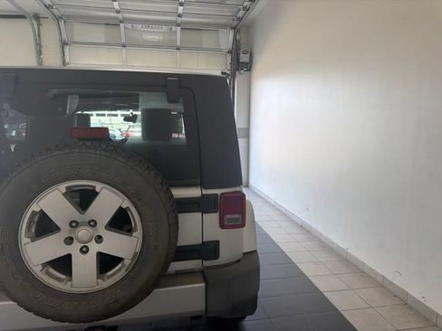 Used 2010 Jeep Wrangler Sahara w/ Trailer Tow Group AWD/4WD image 9