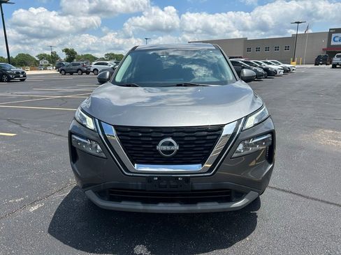 Used 2022 Nissan Rogue SV FWD image 4