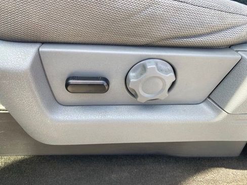 Used 2014 Ford F150 XLT w/ XLT Chrome Package RWD image 15