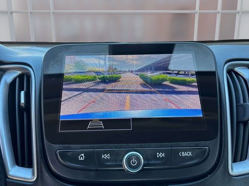 Used 2024 Chevrolet Malibu LT image 23