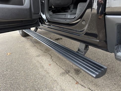 Certified 2023 GMC Sierra 2500 AT4 w/ AT4 Premium Plus Package image 11