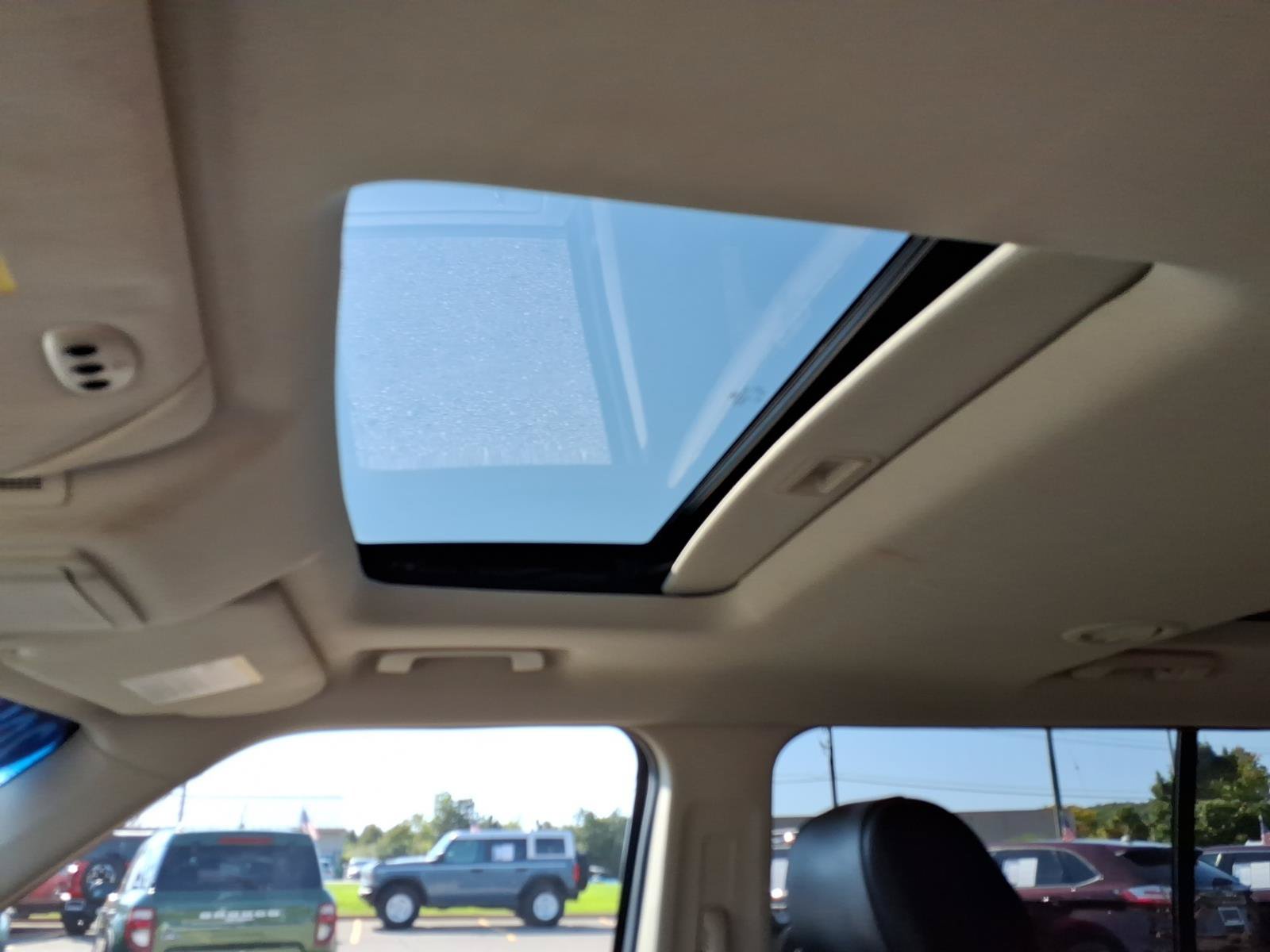 Used 2016 Ford Flex Limited FWD image 13