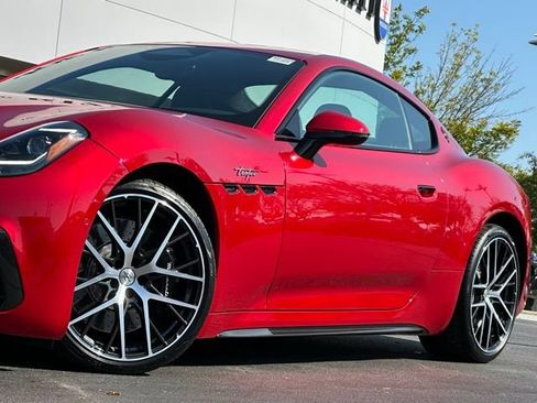 Used 2024 Maserati GranTurismo Trofeo AWD/4WD image 15