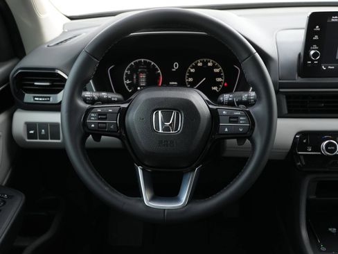 Used 2024 Honda Pilot EX-L image 18