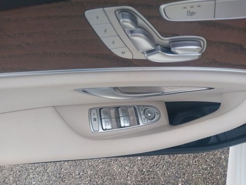 Used 2023 Mercedes-Benz E 350 4MATIC Sedan image 7