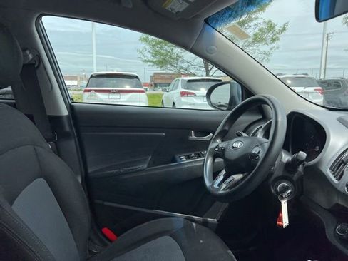 Used 2015 Kia Sportage LX FWD image 32