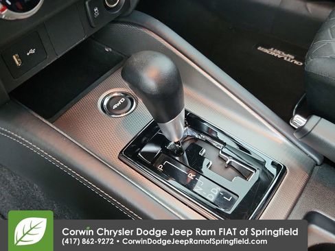 Used 2025 Mitsubishi Outlander Sport AWD image 28