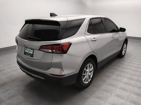 Used 2022 Chevrolet Equinox LT FWD image 9