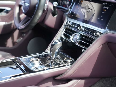 Used 2023 Bentley Flying Spur S V8 AWD/4WD image 35