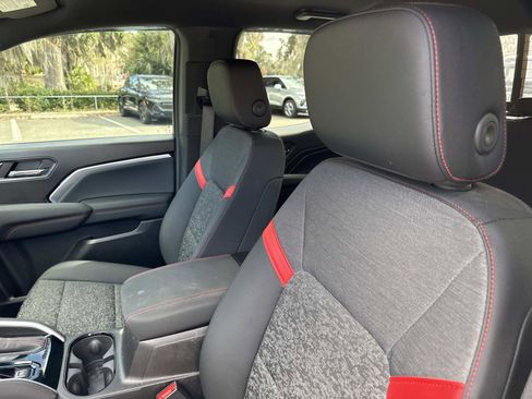 Used 2023 Chevrolet Colorado Z71 image 20