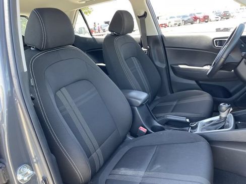 Used 2024 Hyundai Venue SEL FWD image 26