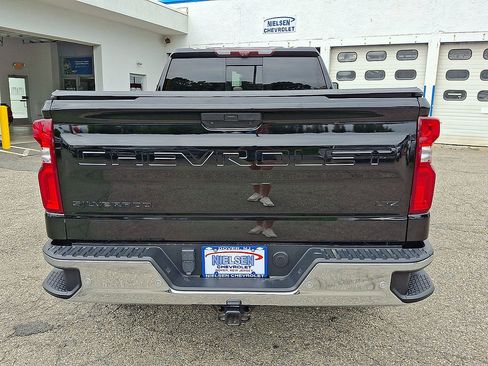 Certified 2021 Chevrolet Silverado 1500 LTZ w/ Technology Package AWD/4WD image 23