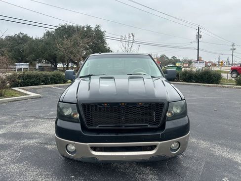 Used 2006 Ford F150 XLT image 2