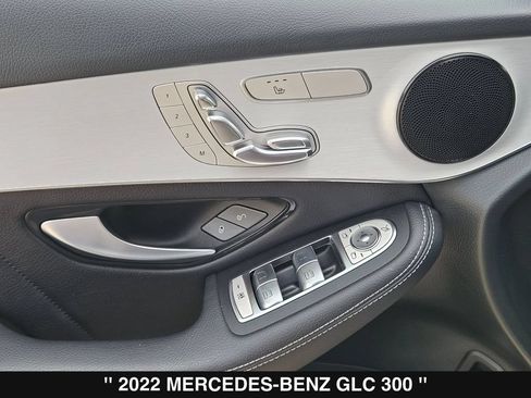 Used 2022 Mercedes-Benz GLC 300 4MATIC image 15