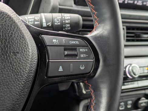 Used 2025 Honda Pilot TrailSport image 36