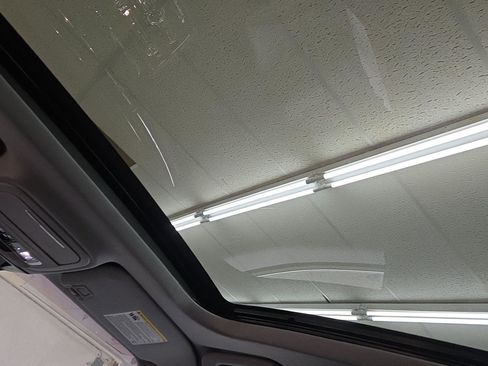 Used 2022 Lincoln Corsair Reserve w/ Equipment Group 201A image 8