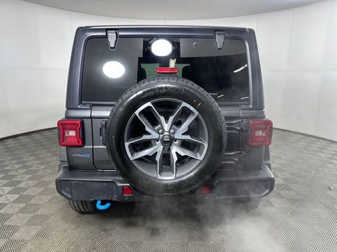 Used 2024 Jeep Wrangler Unlimited w/ Convenience Group image 4