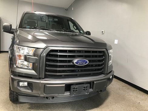 Used 2017 Ford F150 XLT w/ Equipment Group 302A Luxury image 8
