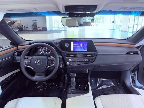 Used 2023 Lexus ES 350 w/ Premium Package FWD image 12