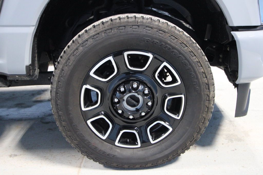 Used 2025 Ford F350 Platinum AWD/4WD image 37