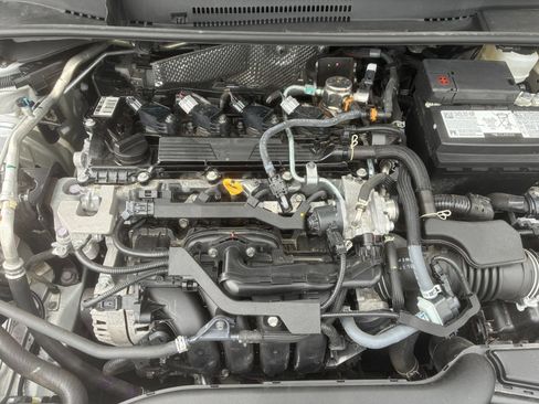 Used 2025 Toyota Corolla LE FWD image 27