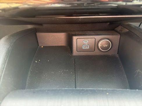 Used 2021 Ford Escape Titanium AWD/4WD image 34