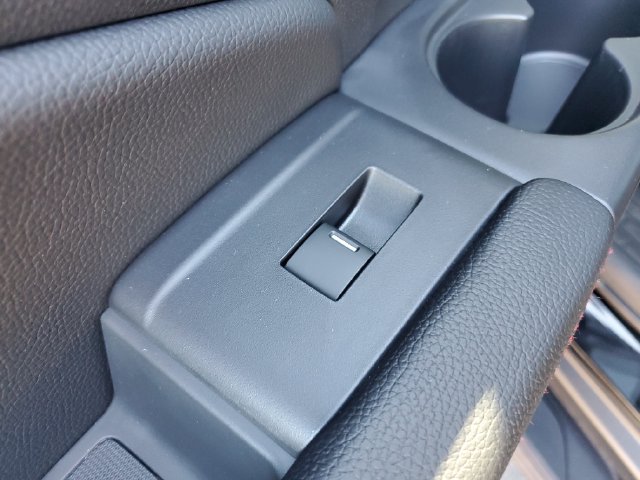 Certified 2025 Honda Passport Black Edition image 18