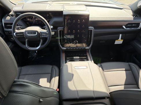 New 2026 GMC Yukon XL Denali RWD image 7