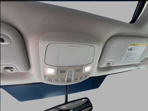 Used 2017 Ford Edge SEL w/ Equipment Group 201A AWD/4WD image 17