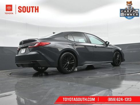 Used 2025 Toyota Camry SE FWD image 37