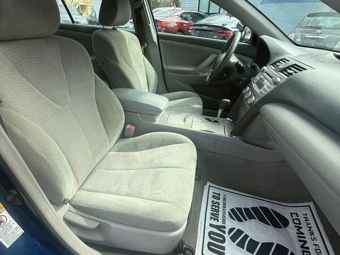 Used 2011 Toyota Camry LE image 15
