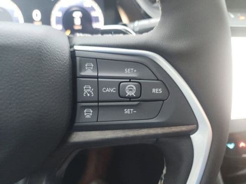 New 2026 Jeep Grand Cherokee L 4WD image 12