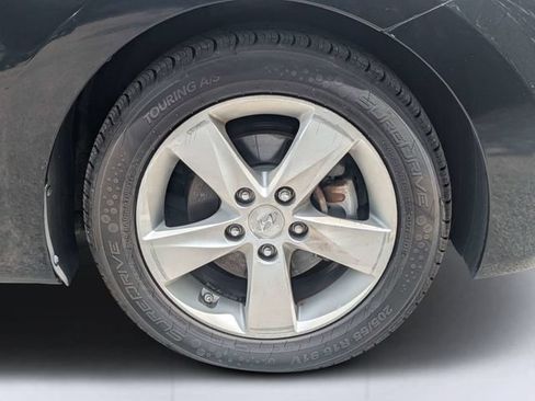 Used 2013 Hyundai Elantra GLS w/ Preferred Pkg FWD image 11