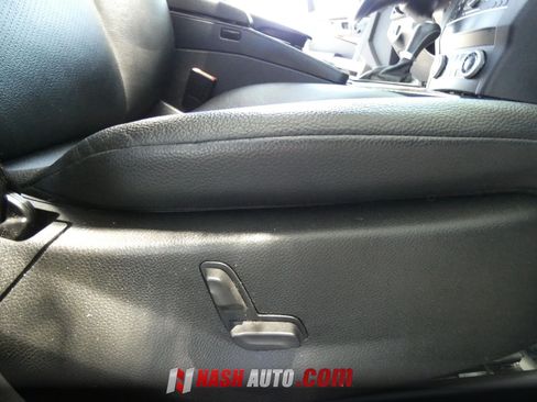 Used 2012 Mercedes-Benz GLK 350 2WD image 27