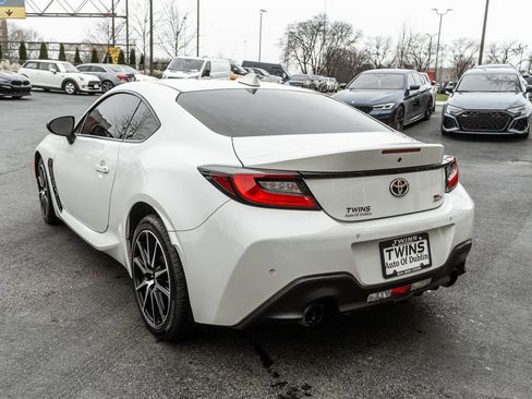Used 2024 Toyota GR86 image 36