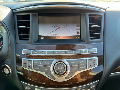 Used 2017 INFINITI QX60 Luxe w/ Deluxe Technology Package image 31