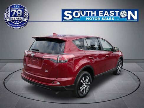 Used 2018 Toyota RAV4 LE w/ All Weather Liner Package AWD/4WD image 6