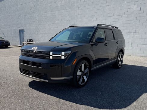 Used 2025 Hyundai Santa Fe Limited image 27