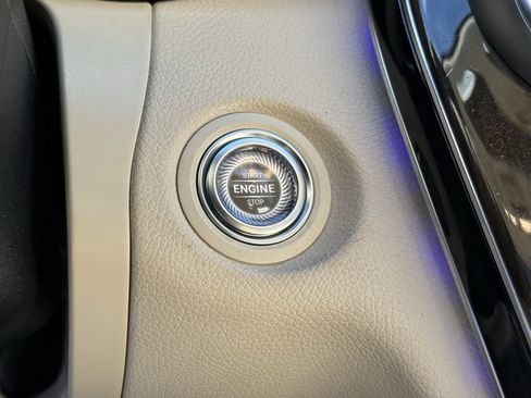 Used 2021 Mercedes-Benz C 300 Sedan image 24