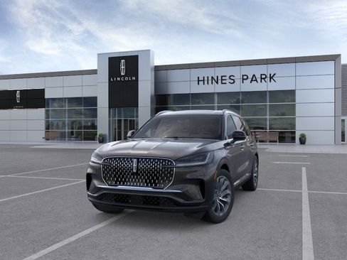 New 2026 Lincoln Aviator Reserve AWD/4WD image 2