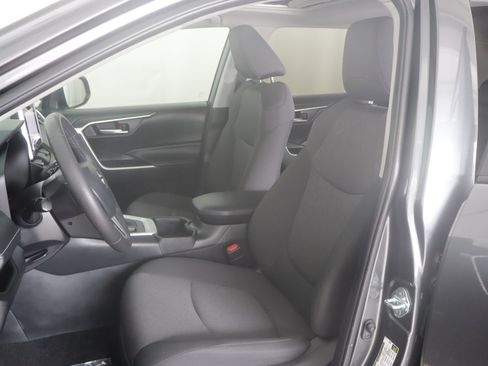 Used 2024 Toyota RAV4 XLE image 8