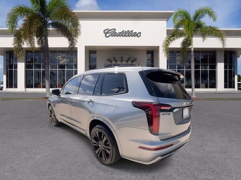 Certified 2024 Cadillac XT6 Premium Luxury FWD image 11
