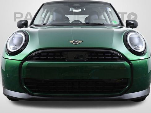 Used 2025 MINI Cooper 2-Door Hardtop image 2